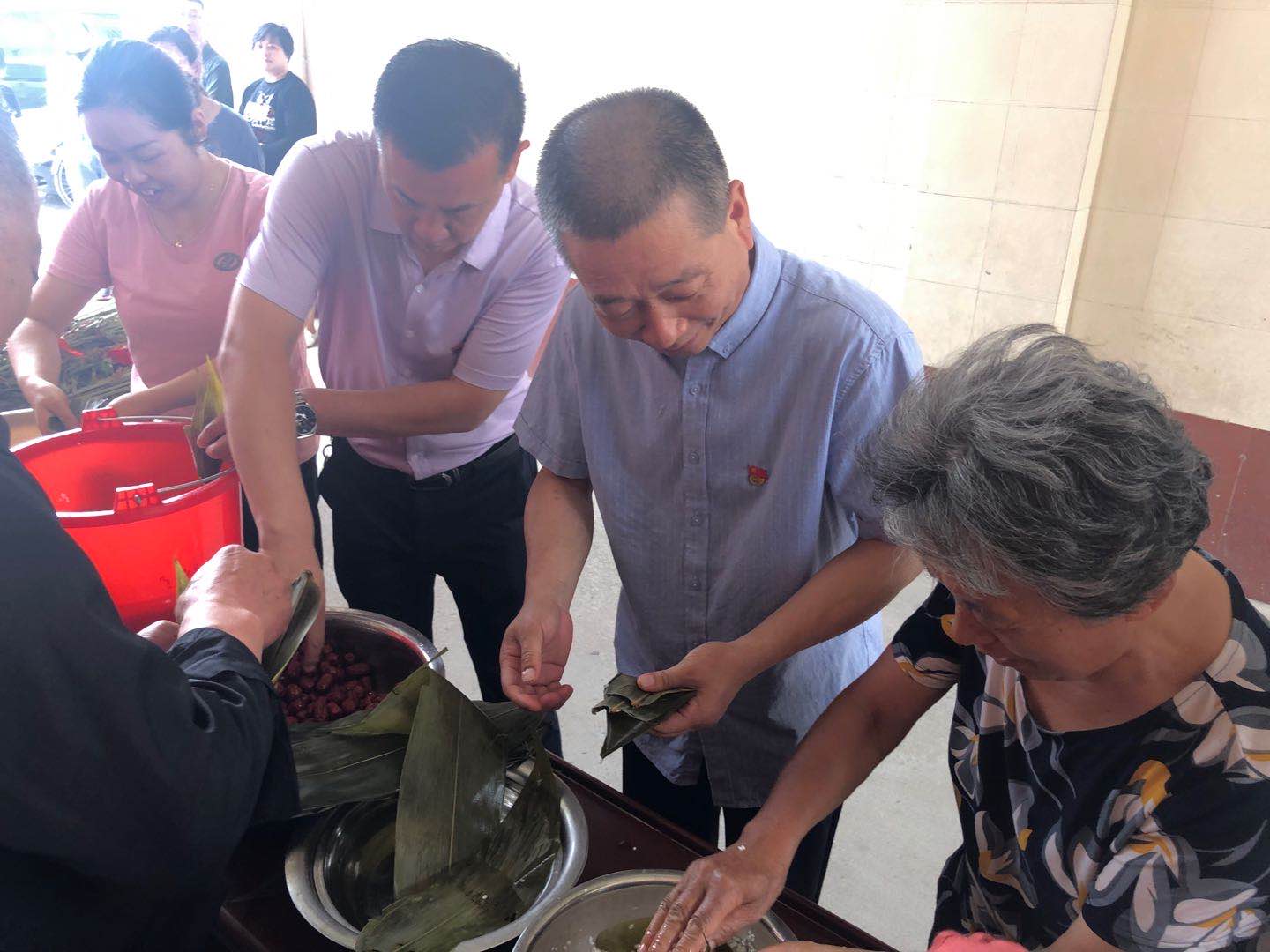 1593144183910256.jpg 双报到1.jpg